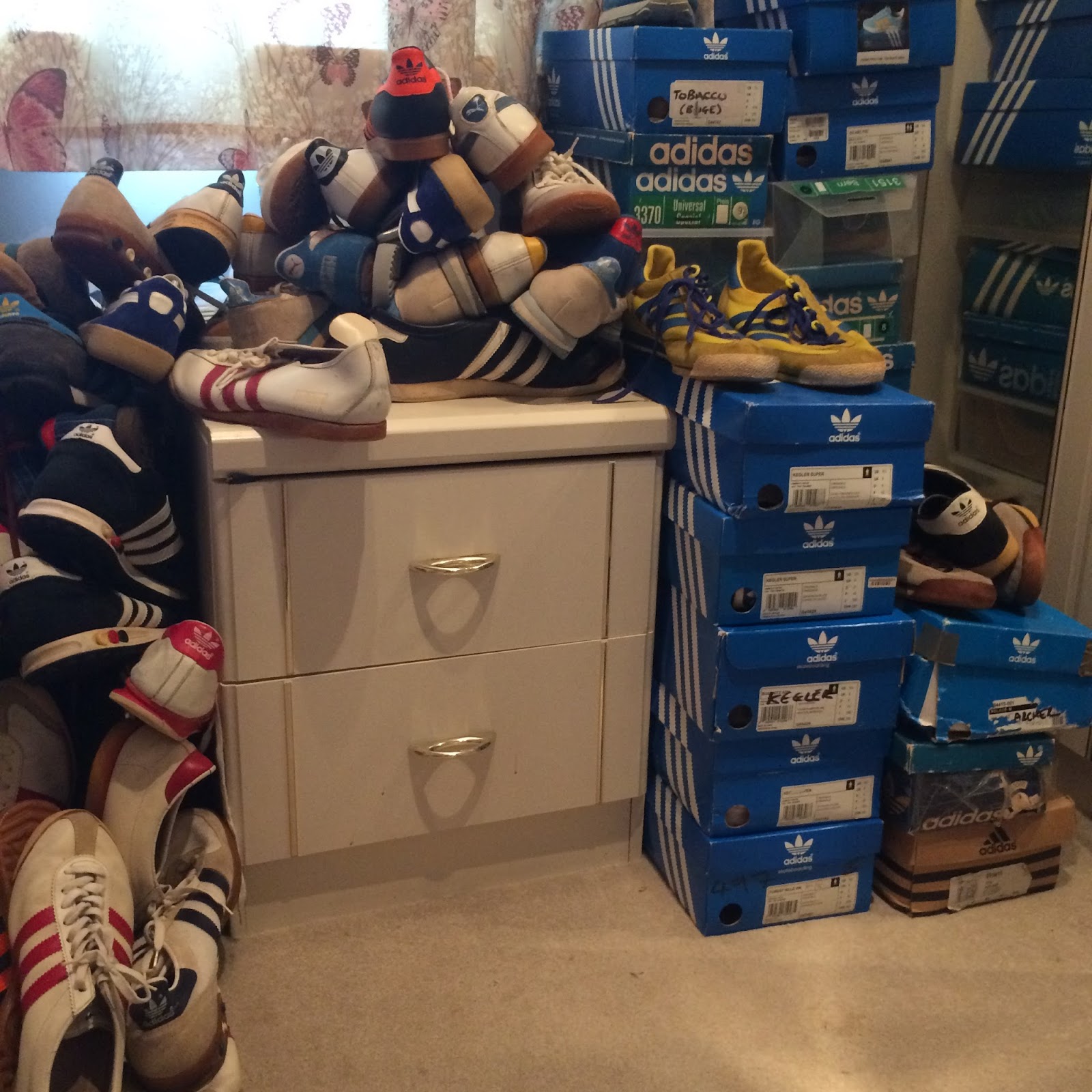 Adidas trainer collection top
